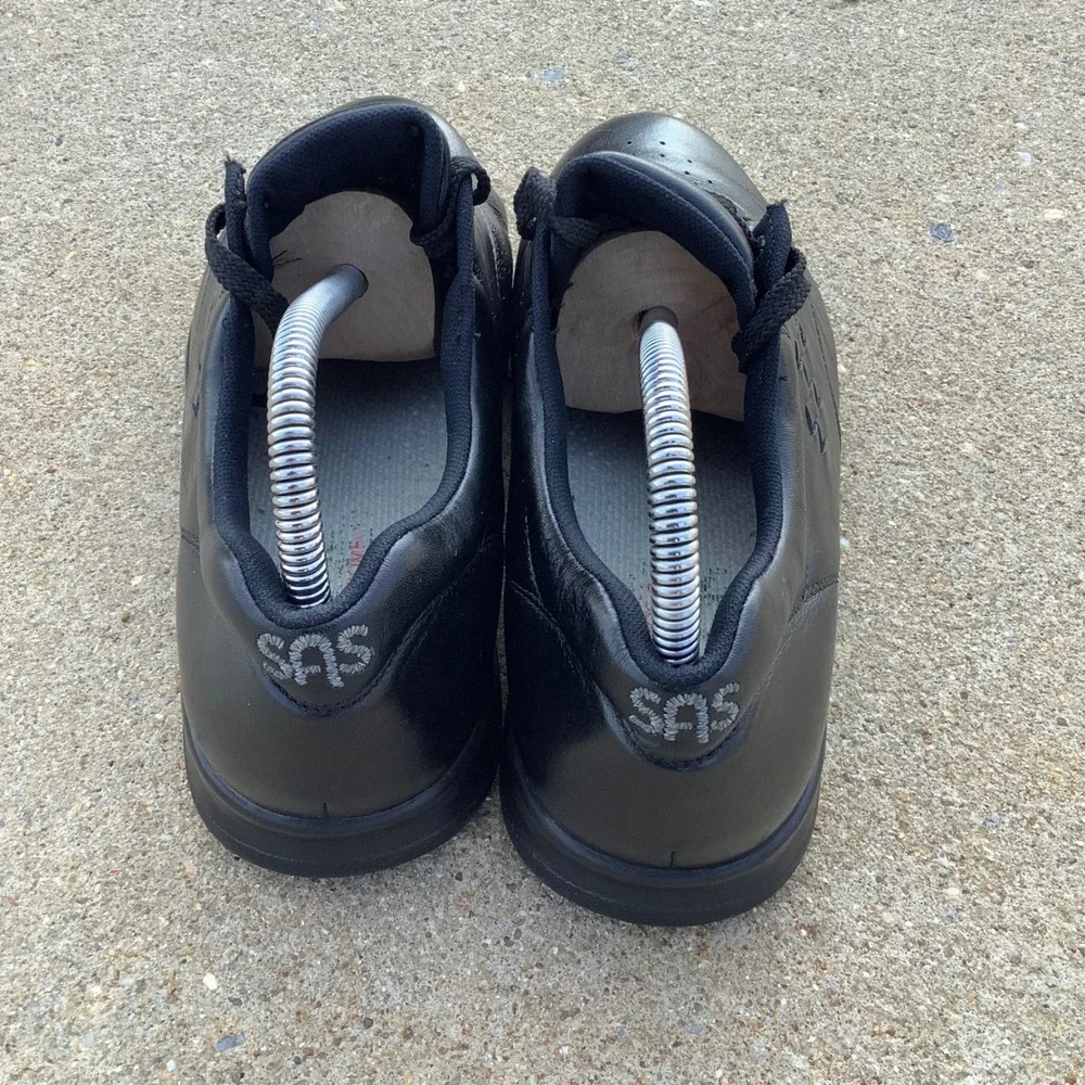 SAS Free Time Mens Black Leather Walking Shoes Comfort Sneakers Size 9.5 Wide